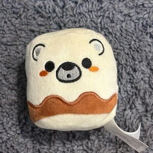 NWOT HugSmart polar bear s’mores marshmallow with a squeaker inside
